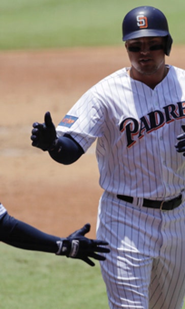 5 Padres relievers combine to 4-hit Braves in 3-1 win